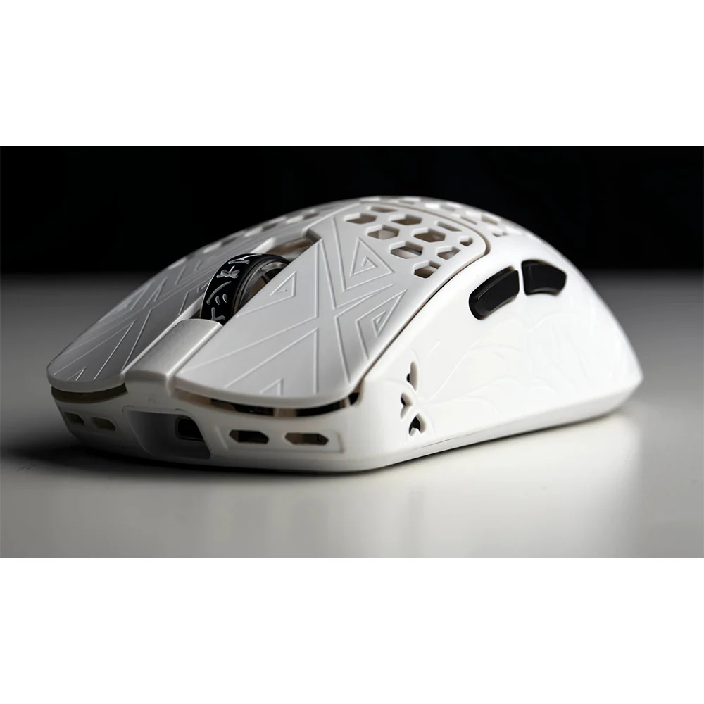 Arbiter Studio AKITSU MEDIUM 40g Carbon Fiber 8K Wireless Gaming Mouse White - Image 14